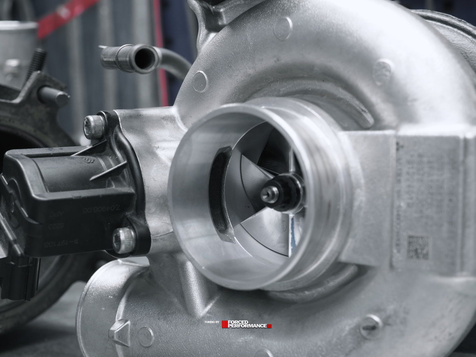 Ремонт для мотора V8 M840T в штатное место